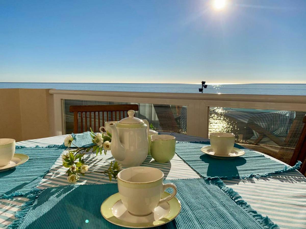 Апартаменты Espectacular 1ª Linea De Playa...Te Enamoraras!!! Фуэнхирола Экстерьер фото